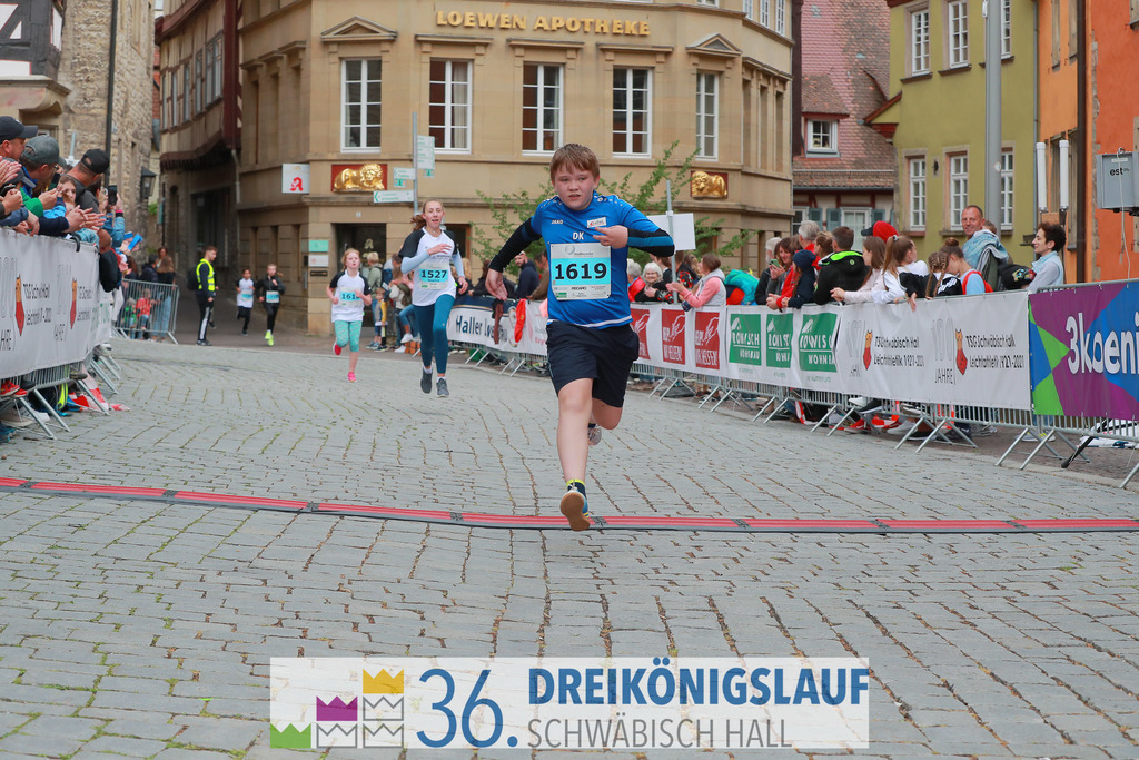 Stadtwerke Schüler und Jugendlauf 1,7km | 3koenigslauf 2022 Stadtwerke Schüler und Jugenlauf 1,7km - Realisiert mit Pictrs.com