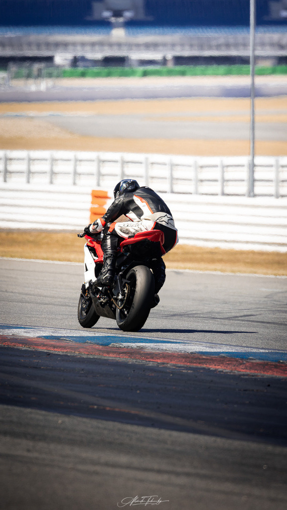 Ducati Trackday Hockenheimring 2026 | Entdecken Sie die faszinierende Welt von Alexander Tschuncky Arts: Kreative Fotografie, atemberaubende Automobilkunst und hochwertiger Bilderdruck. Lassen Sie sich inspirieren! - Realisiert mit Pictrs.com