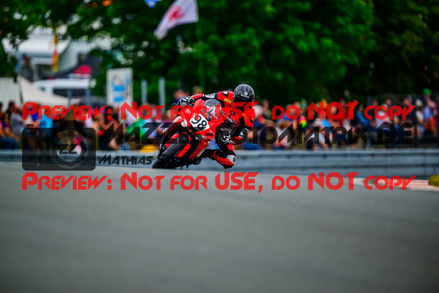 MaZZes_FotoMatrix_240727_6007705_1557 | STK