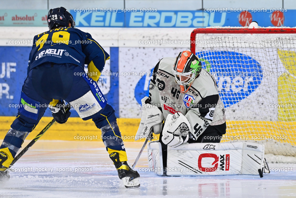 EK Zeller Eisbären vs. HDD Jesenice 1.10.2022 | #29 Putnik Philip, #46 Karjalainen Antti