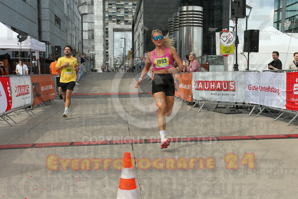 250920_1514_EX1_8595 | Sportfotografie im Rhein-Sieg Kreis, Köln, Bonn, NRW, Rheinland Pfalz, Hessen, etc. Unser Tätigkeitsfeld umfasst den Laufsport vom Volkslauf über den Marathon, Duathlon, Triathon bis zum Ultralauf wie Kölnpfad Ultra oder Schindertrail.