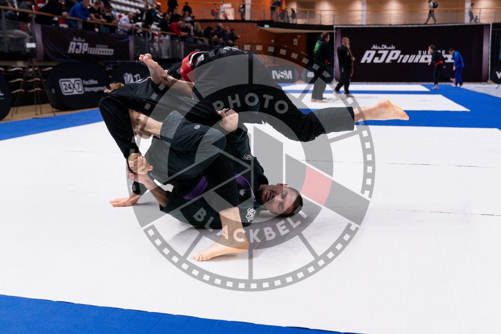 20241013PBB1196 | Athletes compete during the AJP Tour Europe Continental Jiu-Jitsu Amateurs & Masters Championship on October 13, 2024 in Almere near Amsterdam, Netherlands. © Chiara Dazi / photoblackbelt