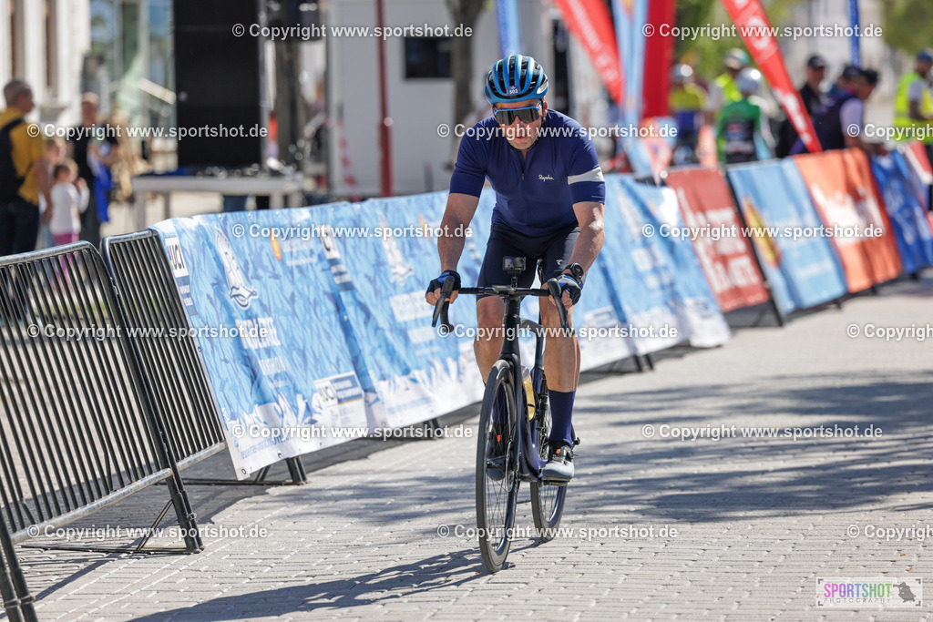 VJ__5483 | Neusiedlersee Radmarathon 2026@sportshot_your_pictrs #yourpictures#roadtowm2029 #nrm #neusiedlerseeradmarathon #neusiedlersee #neusiedlerseetourismus #burgenland #mörbisch #nrm26 #burgenlandtourismus #voglundco #poweredbyburgenlandtourismus #radsport #rad #marathon #ucigranfondo #visitburgenland #ucigranfondoworldseries