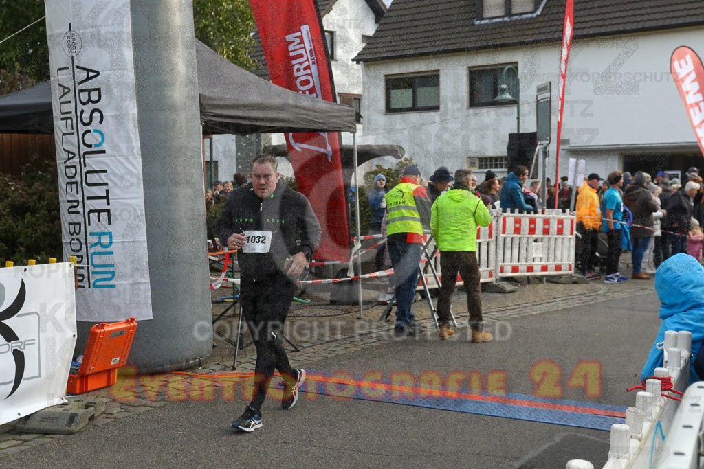 221127_1059_EV9_1646 | Sportfotografie im Rhein-Sieg Kreis, Köln, Bonn, NRW, Rheinland Pfalz, Hessen, etc. Unser Tätigkeitsfeld umfasst den Laufsport vom Volkslauf über den Marathon, Duathlon, Triathon bis zum Ultralauf wie Kölnpfad Ultra oder Schindertrail.