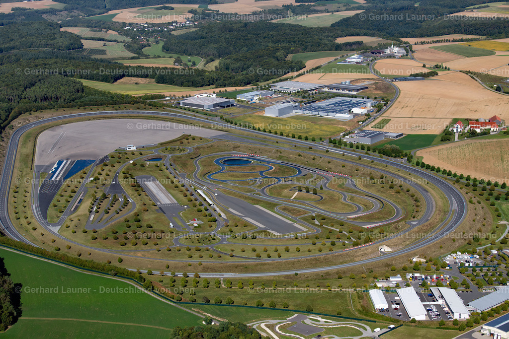 3903156 | Mercedes Teststrecke, Boxberg