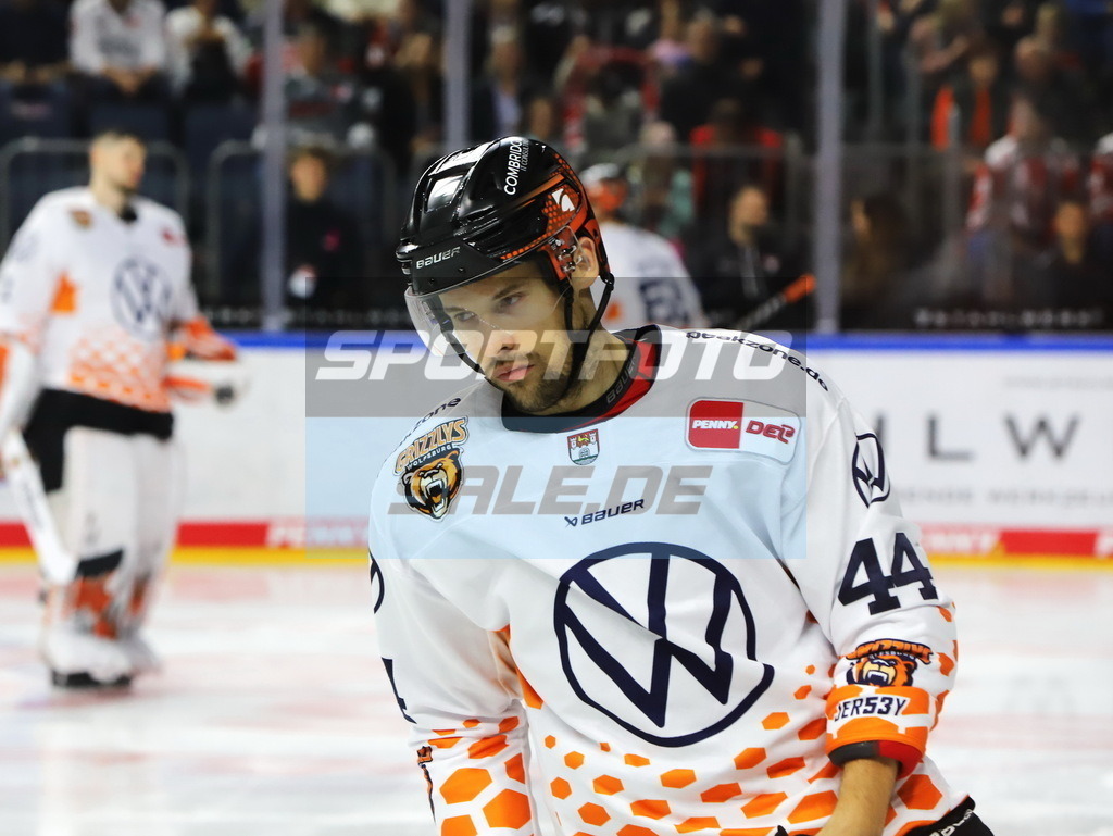 Nolan Zajac - WOB | Nolan Zajac - WOB - Realisiert mit Pictrs.com