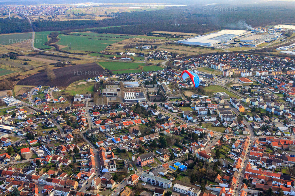 Luftbild: Copernicus-Gymnasium und Hieronymus-Nopp-Schule in Philippsburg im Bundesland Baden-Württemberg in Deutschland. Foto: IMG_48592.jpg vom 14.01.2012 durch Werner Riehm/FLY-FOTO.deWWW.COPERNICUS-GYMNASIUM.DE