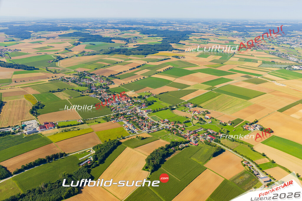 Hofkirchen Laberweinting Bild- Das Luftbild wurde 2025 vom UL-Flugzeug heraus erstellt ( keine Drohnen Bilder! ) - Hochauflösende Luftaufnahme -Nicht vergleichbar mit Google Maps oder Satelittenbilder- Die Geschenkidee !Mit Lizenz und Bildrechte bestellbar