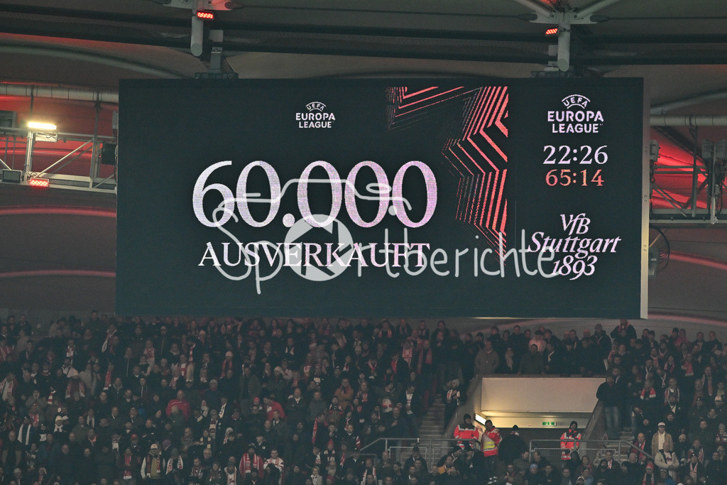 VfB Stuttgart - Feyenoord Rotterdam | STUTTGART, DEUTSCHLAND - 6. NOVEMBER: die Zuschauerzahl in Stuttgart wird auf der Anzeigetafel präsentiert - AUSVERKAUFT - beim Ligaspiel zwischen dem VfB Stuttgart und Feyenoord Rotterdam am 4. Spieltag der Europa League in der MHP-Arena am 06.11.2025