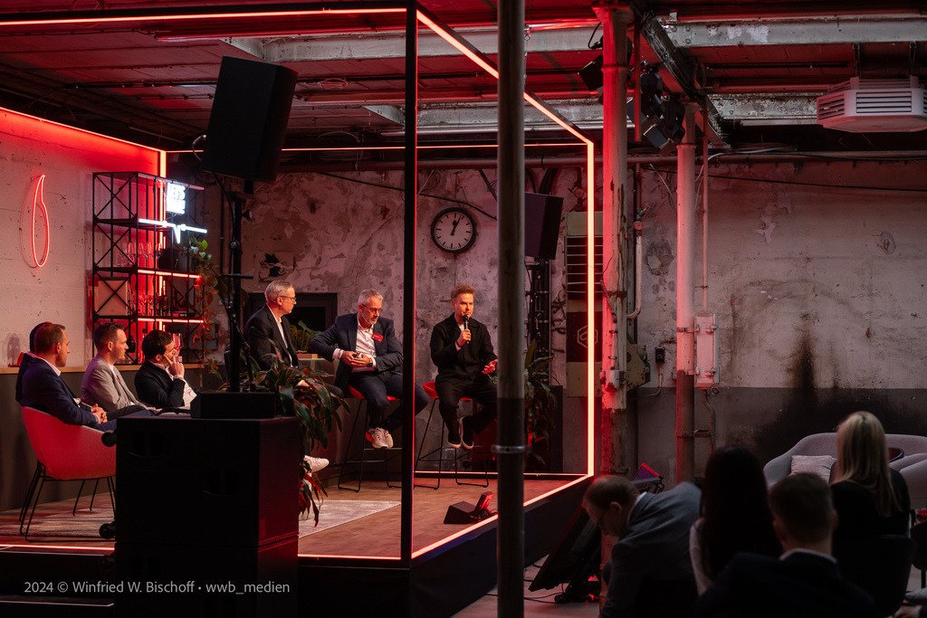 wwb_2214 | <Fotografie> <Video> <Film> <Winfried Bischoff> - Realisiert mit Pictrs.com