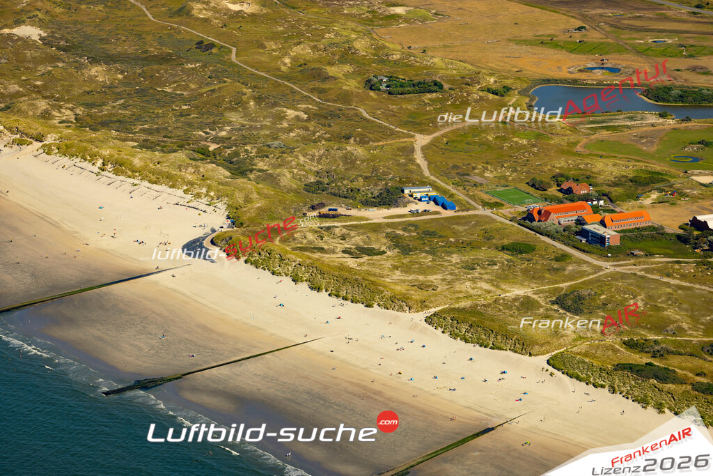 Aktuelles Luftbild von  Norderney - Die Luftaufnahme wurde 2022 mittels UL-Flugzeug erstellt ( keine Drohne ) - hochauflösende Kamera-Systeme von  Canon -Beste Qualität - Für grossformatige Ausdrucke geeignet. Die Geschenkidee !