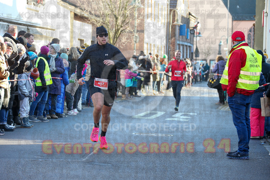 241201_1225_EX1_2038 | Sportfotografie im Rhein-Sieg Kreis, Köln, Bonn, NRW, Rheinland Pfalz, Hessen, etc. Unser Tätigkeitsfeld umfasst den Laufsport vom Volkslauf über den Marathon, Duathlon, Triathon bis zum Ultralauf wie Kölnpfad Ultra oder Schindertrail.