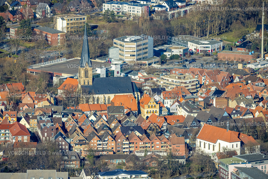 Werne230204696 | Luftbild, St. Christophorus Kirche, Stadtverwaltung Stadthaus, Altstadt, Werne, Ruhrgebiet, Nordrhein-Westfalen, Deutschland