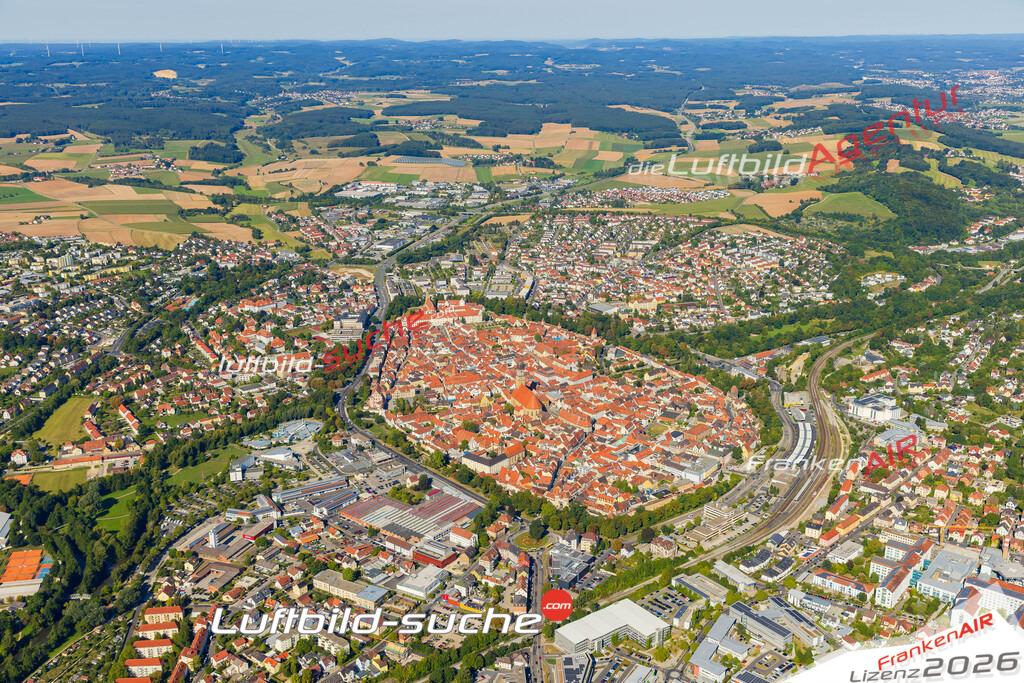 Luftaufnahme der Stadt Amberg - Die Luftaufnahme wurde 2025 vom UL-Flugzeug heraus erstellt ( keine Drohne ) - Hochauflösende Luftaufnahme - für professionelle Ausdrucke geeignet. Die Geschenkidee !Mit Lizenz und Bildrechte bestellbar