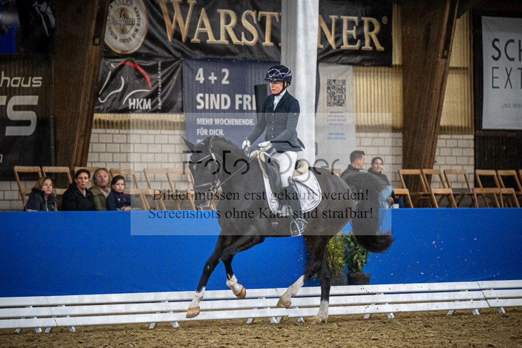 DOS_0405 | Entdecke hochwertige Reitturnierfotos von Foto Oger. Professionell, emotional und authentisch – jetzt Lieblingsmomente im Shop bestellen.Deutschlandweite Turnierfotografie. - Realisiert mit Pictrs.com