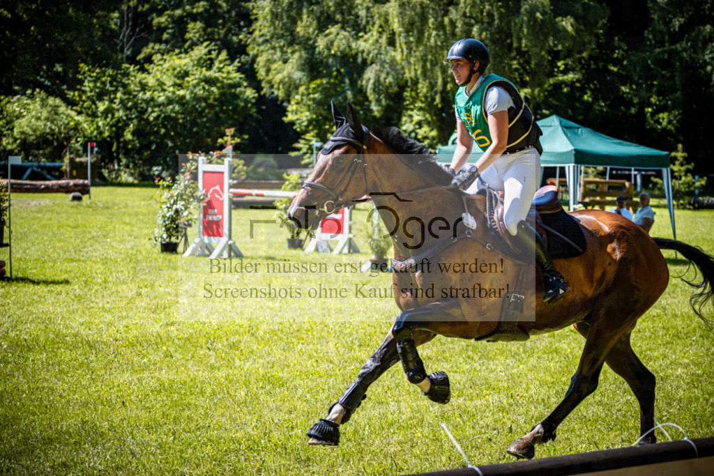 Vielseitigkeitsturnier Melle Oldendorf | Entdecke hochwertige Reitturnierfotos von Foto Oger. Professionell, emotional und authentisch – jetzt Lieblingsmomente im Shop bestellen.Deutschlandweite Turnierfotografie. - Realisiert mit Pictrs.com