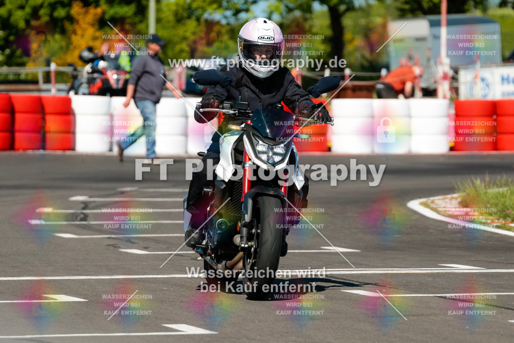 Moto-TeamOBK-21791 | Hier findet Ihr Bilder von Touristenfahrten auf der Nürburgring Nordschleife oder von anderen Veranstaltungen die ich besucht habe. Viel Spass beim Durch Schauen 