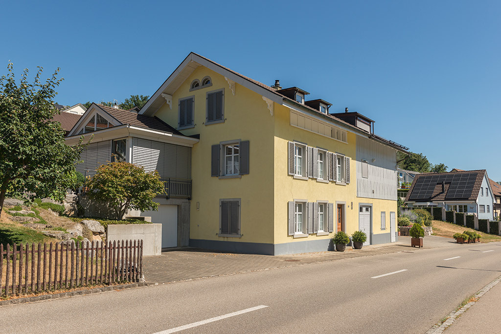 Ehemaliges Bauernhaus | in Lupsingen, Baselland, Schweiz - Realisiert mit Pictrs.com