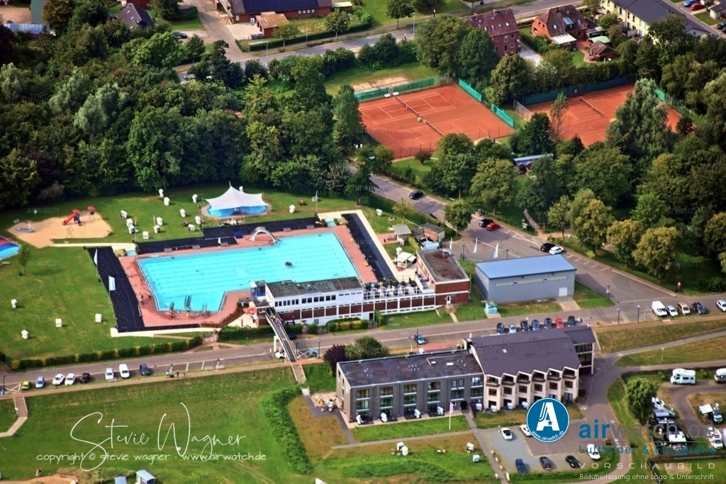 Nordfriesland-Husum-Westerhever-SPO-Toenning-airwatch-wagner-240A6514 | Entdecken Sie atemberaubende Luftbilder und Fotografien auf airwatch.de - Tauchen Sie ein in eine Welt voller faszinierender Aufnahmen aus der Vogelperspektive.