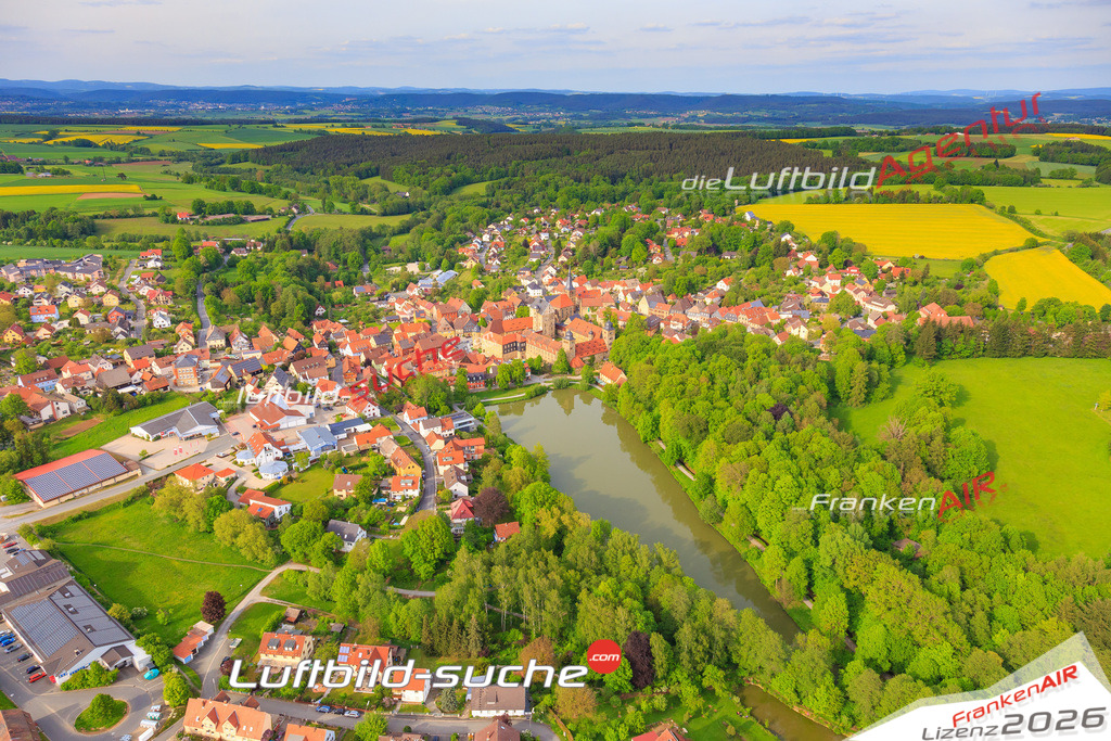 Luftbild von  Thurnau - Luftaufnahme wurde 2016 von https://frankenair.de mittels Flugzeug (keine Drohne) erstellt - die Geschenkidee