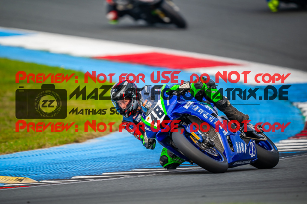 MaZZes_Fotomatrix_20230818_6007705_6144 | PRO SUPERSTOCK