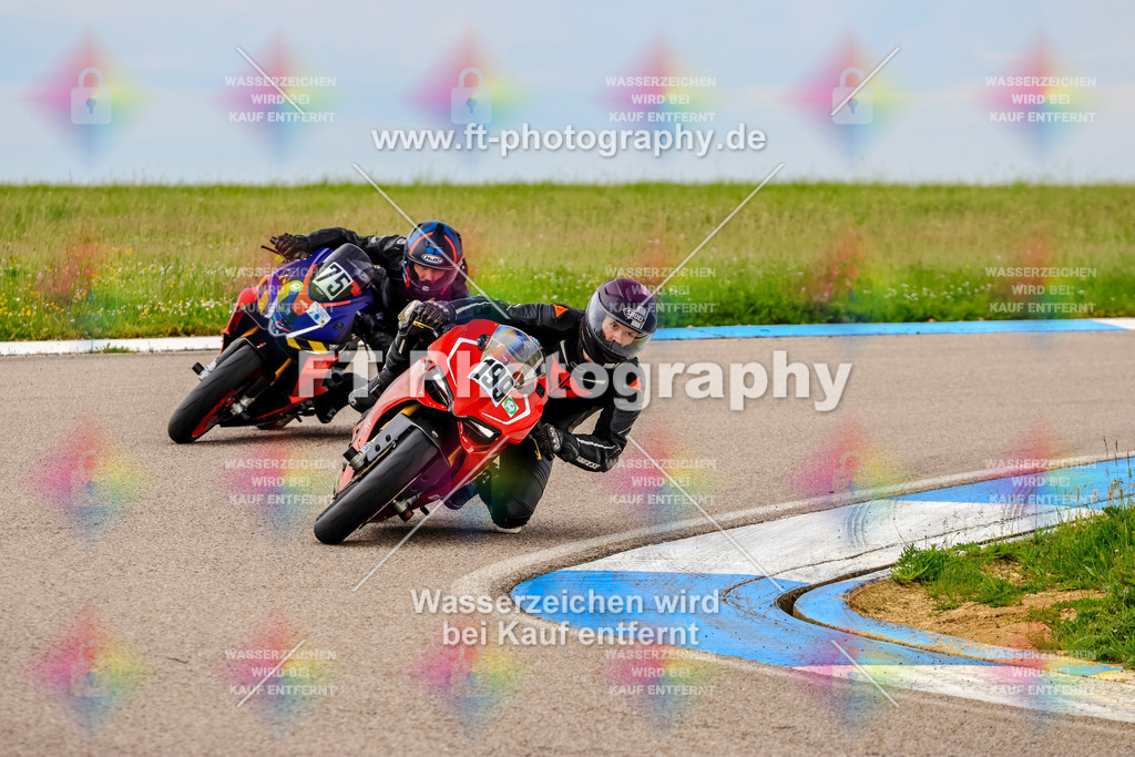 MotoTeam-2115 | Hier findet Ihr Bilder von Touristenfahrten auf der Nürburgring Nordschleife oder von anderen Veranstaltungen die ich besucht habe. Viel Spass beim Durch Schauen 