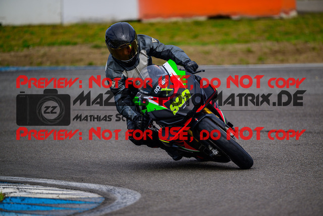 MaZZes_Fotomatrix_20250421_6007705_3871 | ROT