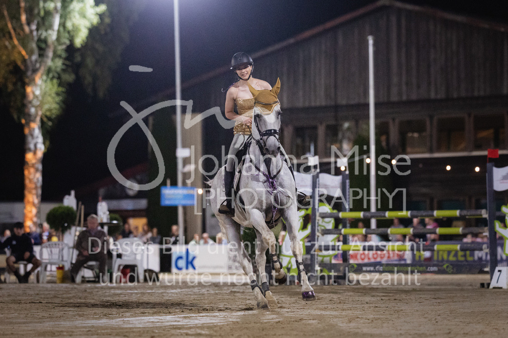 230827_Delbrueck_Kostuem-737 | Deine schönsten Turniermomente als professionelle Fotos! Entdecke hochwertige Pferdesport-Fotografie im Online-Shop. Jetzt Fotos finden & bestellen!