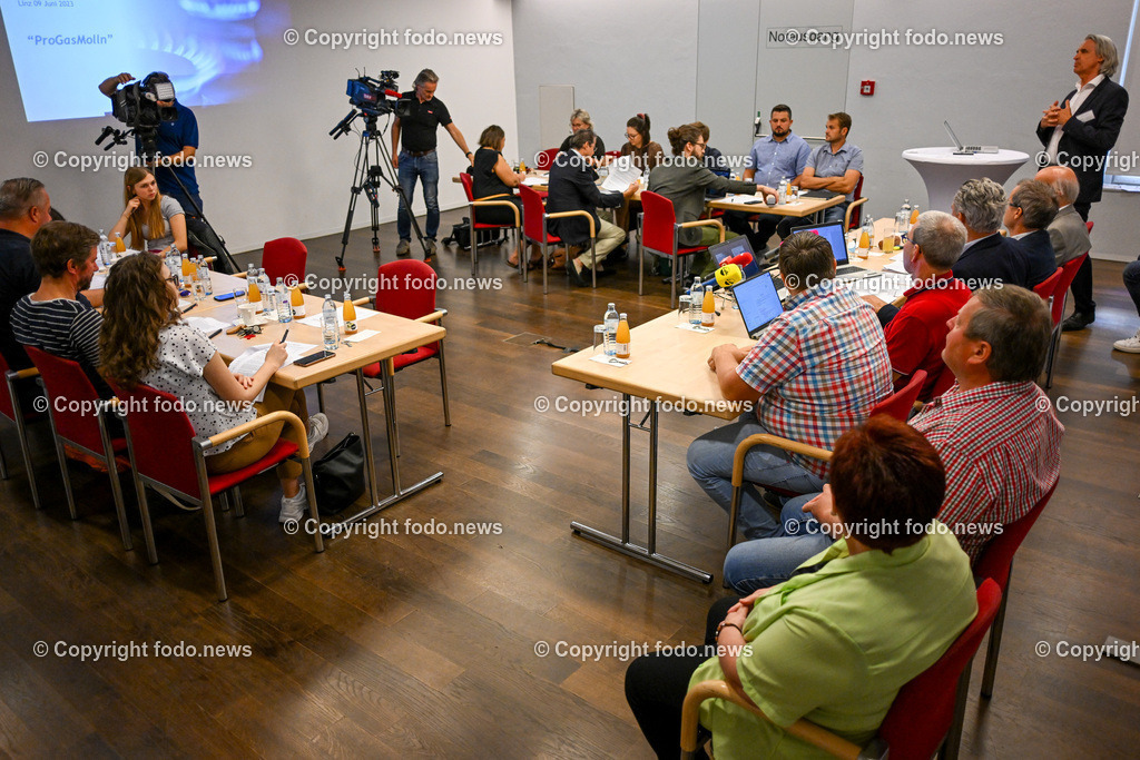 Pressekonferenz ADX Energy_ 07.09.2023-14 | 07.09.2023, Presseclub Linz, AUT, Pressekonferenz ADX Energy, Stimmungslage zur Gasexploration in Molln, im Bild Georg Brasseur (Univ. Prof. TU Graz), Alan Reingruber (Geschaeftsfuehrer ADX Vie GmbH), Paul Fink (CEO ADX Energy), Andreas Knoll (Regioplan Ingenieure Salzburg GmbH), Martin Schober (Gemeindevorstand Molln), Medienvertreter