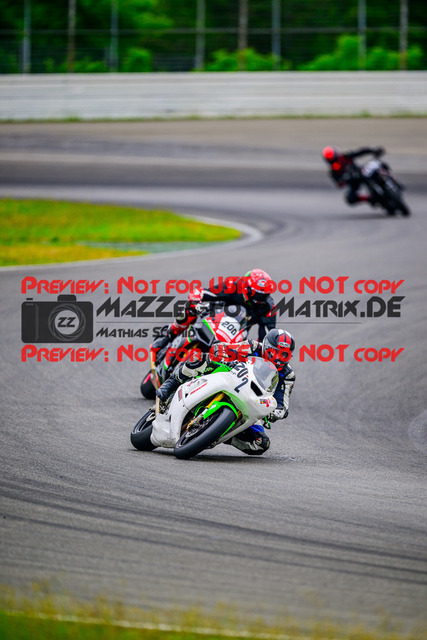 MaZZes_FotoMatrix_240614_6007705_1980 | ROT