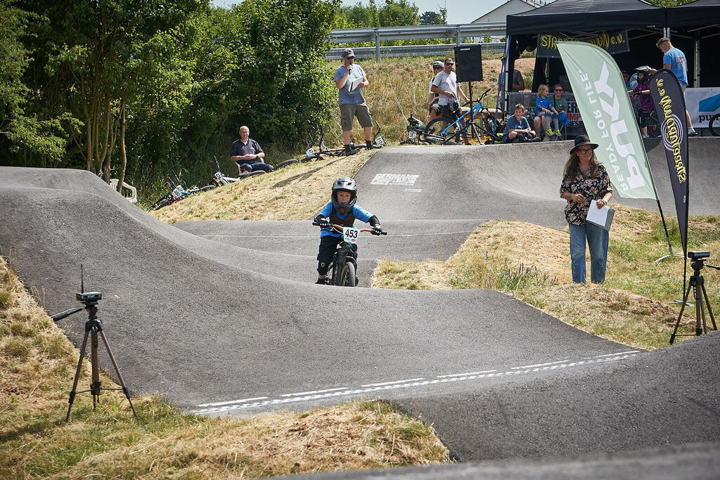 202506251-02 PM25 102@sebastiankopp | German Pumptrack Series - Realisiert mit Pictrs.com