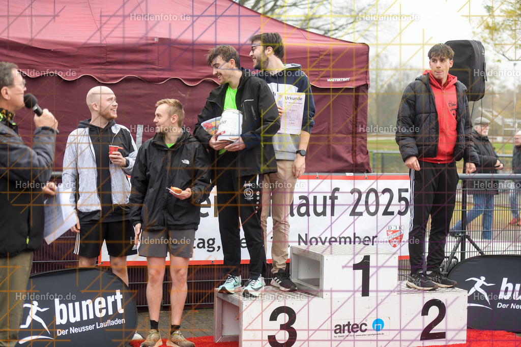 Neusser Erftlauf 2025  | 15km Neusser Erftlauf 2025 Foto: Heldenfoto.de