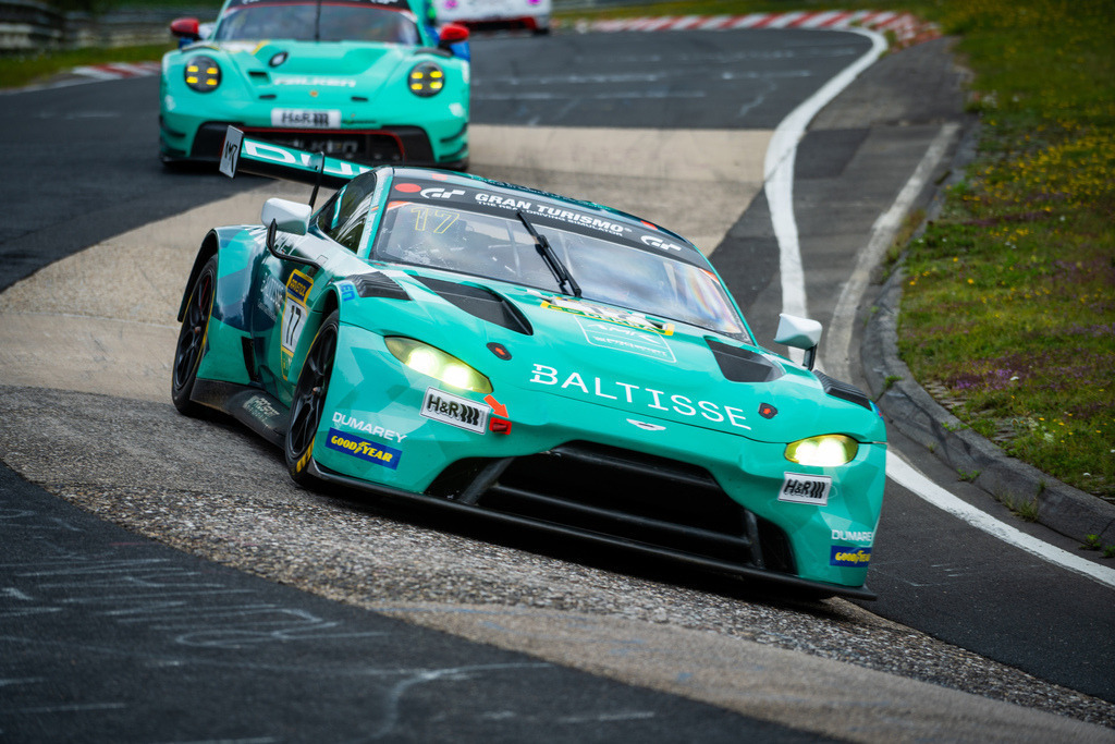 Nürburgring Langstrecken Serie (NLS) | 03.08.2024 Nürburgring Langstrecken Serie (NLS), Nürburgring,Deutschland, Bild: #17 PROsport Racing, Maxime Dumarey, Simon Balcaen, Marek Böckmann im Aston Martin Vantage GT3 SP9 Foto: Robin Huth 2024 - Realisiert mit Pictrs.com