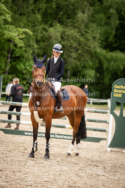 Bad_Meinberg_06768 | saradresslerfotografie - Realisiert mit Pictrs.com