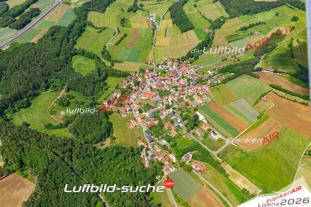 Die Luftbildaufnahme Buechenbach -  wurde 2019 mittels Flugzeug (keine Drohne) erstellt. Perfekte Schärfe und Druck- Ergebnisse- Garantiert!