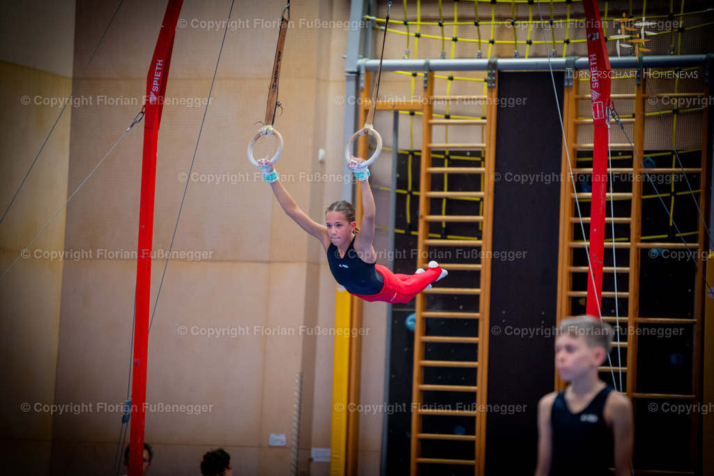 Promo-04 | "Fussifoto.com – Ihr Ansprechpartner für hochwertige Fotografie! Entdecken Sie kreative Bilder und professionelle Dienstleistungen. Kontaktieren Sie uns für Ihre Projekte!"