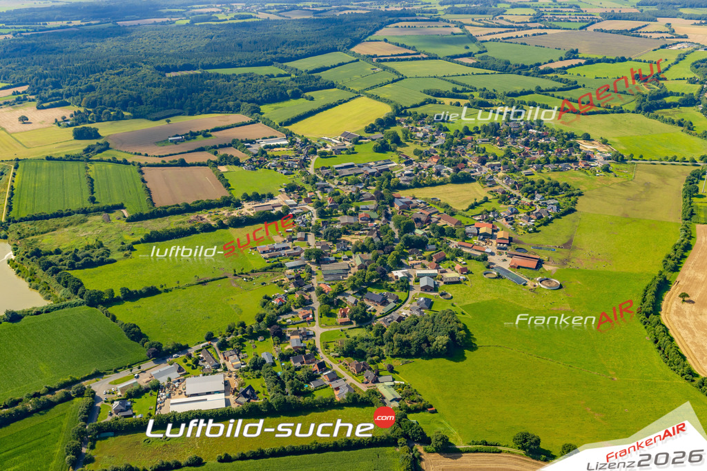 Luftbild Bargstedt - Die Luftaufnahme wurde 2025 vom UL-Flugzeug heraus erstellt ( keine Drohne ) - Hochauflösende Luftaufnahme - für professionelle Ausdrucke geeignet. Die Geschenkidee !Hier alle&nbsp;Infos zur Lizenzierung der LuftaufnahmeWir fliegen auch dieses Jahr wieder in Ihre Region um Luftbilder zu erstellen.- Luftbild anfragen