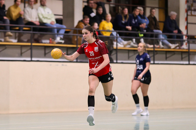 Handball I Damen I Saison 2025-2026 I Verbandsliga Süd I HSG Kalkberg 06 - MTV Dänischenhagen I 14.12.2025.44 | Julia Dütschke (20, MTV Dänischenhagen) - Realisiert mit Pictrs.com