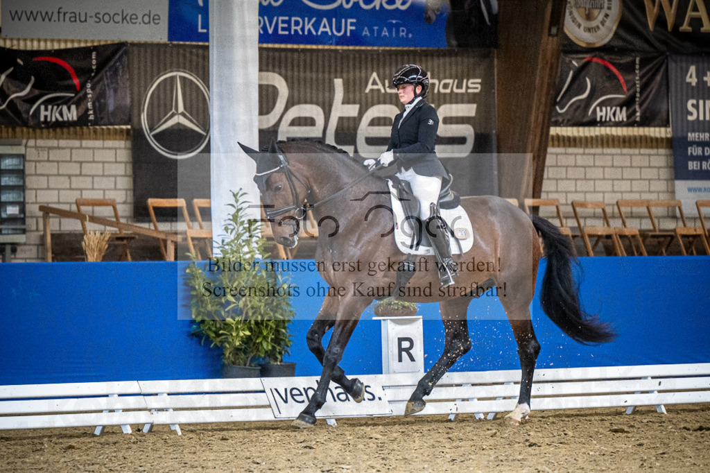 DOS_0117 | Entdecke hochwertige Reitturnierfotos von Foto Oger. Professionell, emotional und authentisch – jetzt Lieblingsmomente im Shop bestellen.Deutschlandweite Turnierfotografie. - Realisiert mit Pictrs.com