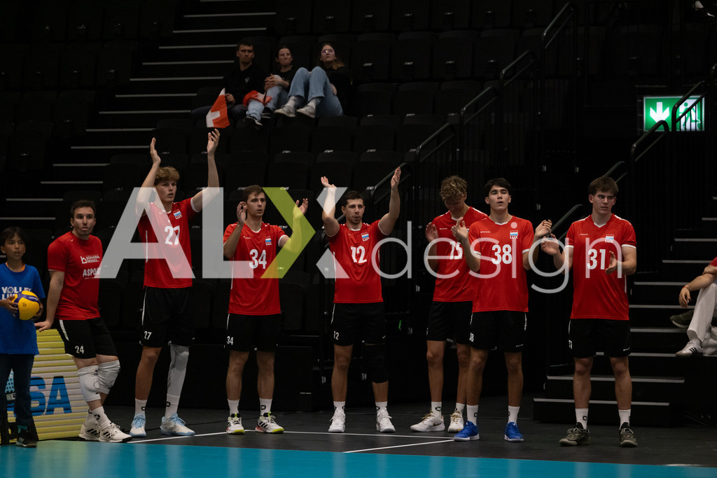 Luxembourg v Switzerland - CEV European League Men | KRIENS, SWITZERLAND - JUNE 12: Team of Luxembourg during the CEV European League match between Luxembourg and Switzerland at Pilatus Arena on June 12, 2026 in Kriens, Switzerland. - Realisiert mit Pictrs.com