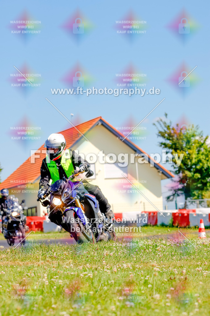 _MOT9205 | Hier findet Ihr Bilder von Touristenfahrten auf der Nürburgring Nordschleife oder von anderen Veranstaltungen die ich besucht habe. Viel Spass beim Durch Schauen 