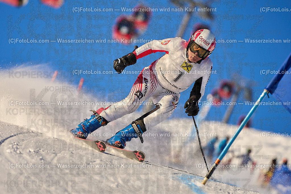 ALP2345_MASTERS-Cup_GS-B Herrn_Suppan Gottfried | (C)FotoLois.com, Alois Spandl. FIS Masters-Cup Wildschönau, Giant Slalom auf der Piste Schatzberg GS, Siegerehrung auf dem Dorfplatz Niederau, Sa 13. Januar 2024.