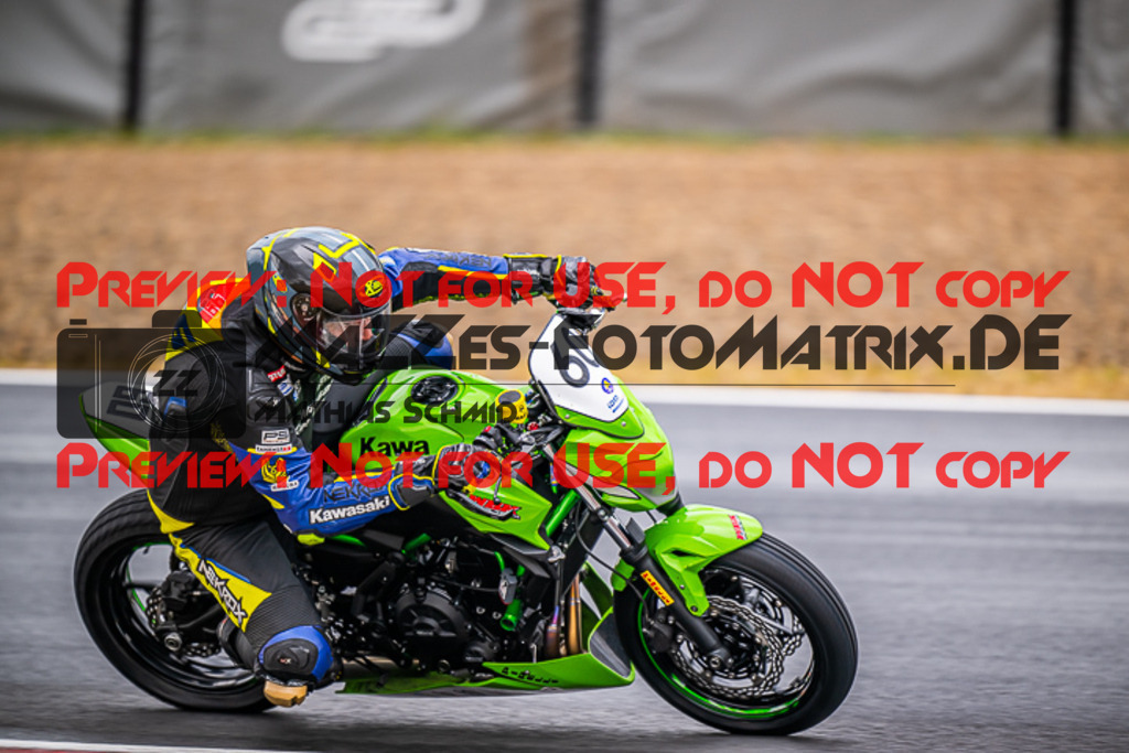 MaZZes_FotoMatrix_220625_6974 | TWINCUP