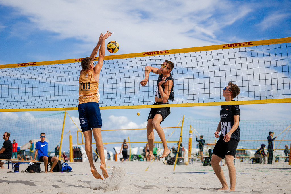 Beachvolleyball I Saison 2026 I Deutsche Meisterschaft U19 I 1. Tag | Jasper Lorenz Fotografie - Realisiert mit Pictrs.com