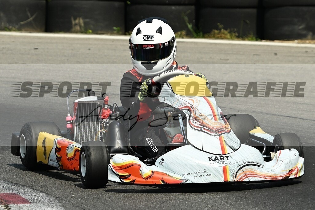 aDSC_9678 | Kaufen Sie Sportbilder im Onlineshop von Andy Scherrer Sportfotografie. Faszinierende Bilder von Sportevents aus der ganzen Schweiz. Fussball, Frauenfussball, Unihockey, Handball, Schwingen und weiteren Sportarten. - Realisiert mit Pictrs.com