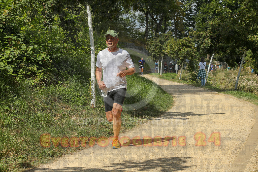 250824_1335_EX1_2886 | Sportfotografie im Rhein-Sieg Kreis, Köln, Bonn, NRW, Rheinland Pfalz, Hessen, etc. Unser Tätigkeitsfeld umfasst den Laufsport vom Volkslauf über den Marathon, Duathlon, Triathon bis zum Ultralauf wie Kölnpfad Ultra oder Schindertrail.