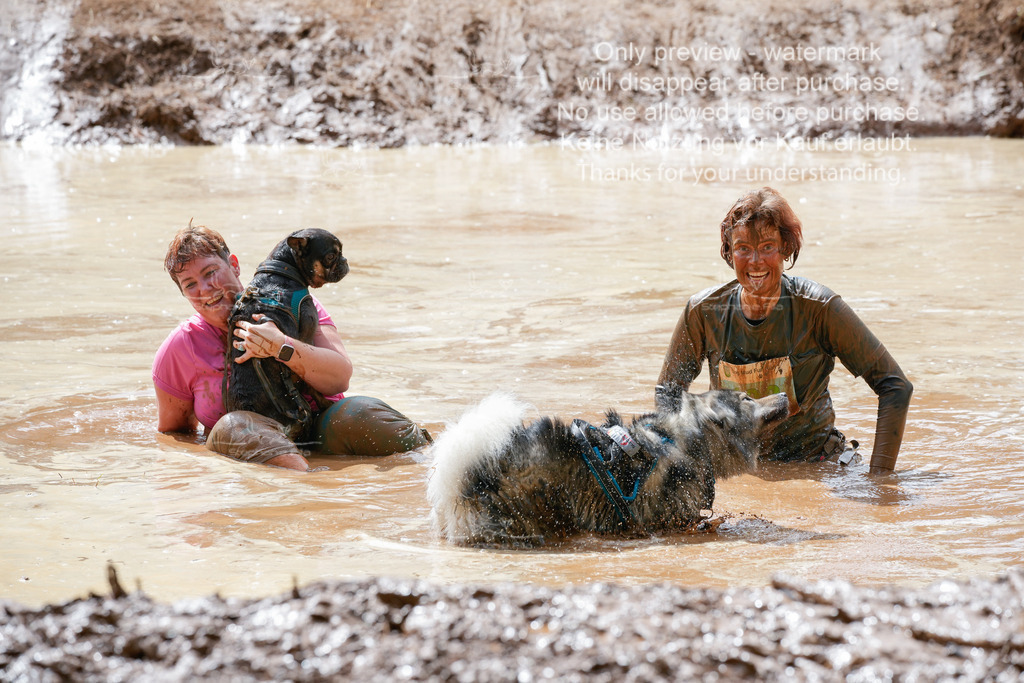 Schlamm_mit_Hund (343 von 460) | stephaniefillaphotographie - Realisiert mit Pictrs.com