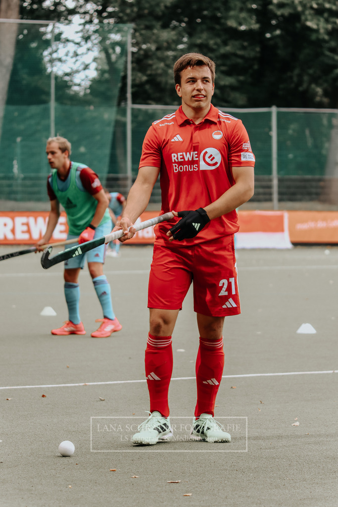 Herren_Bundesliga_02_F_RWK-UHC_21.09.25_Köln (70 von 471) | lanaschraderfotografie - Realisiert mit Pictrs.com