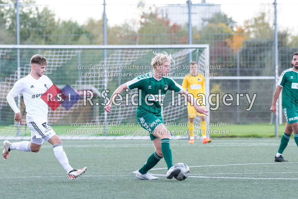 Fußball, Saison 2022/23, Flens-Oberliga, VfB Lübeck II - Heider SV, Lohmühle KR (Lübeck), 16.10.2022, 14. Spieltag | Lasse Lahrtz (#13, Lübeck)
