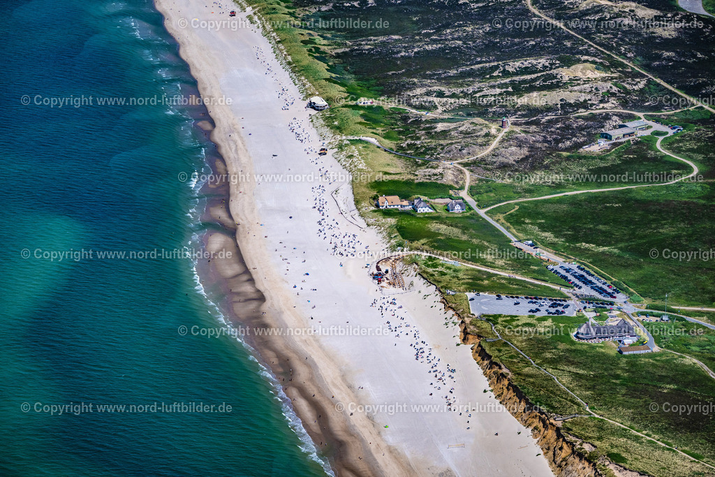 Sylt_Kampen_Rotes_Kliff_Sturmhaube_Kaamps_7_Gaststätte_ELS_0878210625 | KAMPEN (SYLT) 13.08.2025 Gebäudekomplex der Hotelanlage " Haus Kliffende " in Kampen (Sylt) auf der Insel Sylt im Bundesland Schleswig-Holstein, Deutschland. // Complex of the hotel building " Haus Kliffende " in Kampen (Sylt) at the island Sylt in the state Schleswig-Holstein, Germany. Foto: Martin Elsen